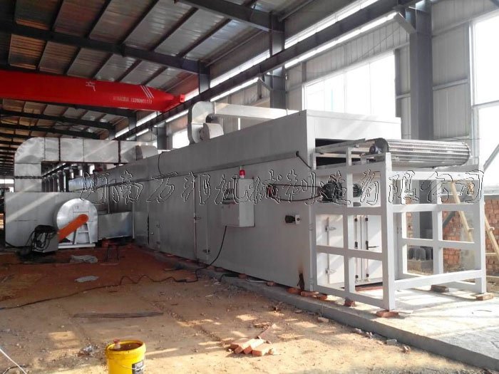 箱式烘干機(jī)